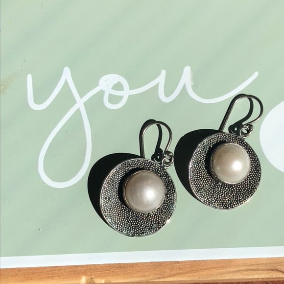 Jewelry - Sterling silver and pearl earrings